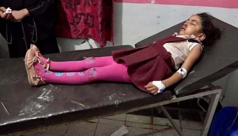 إحدى ضحايا القصف الحوثي على مساكن اليمنيين
