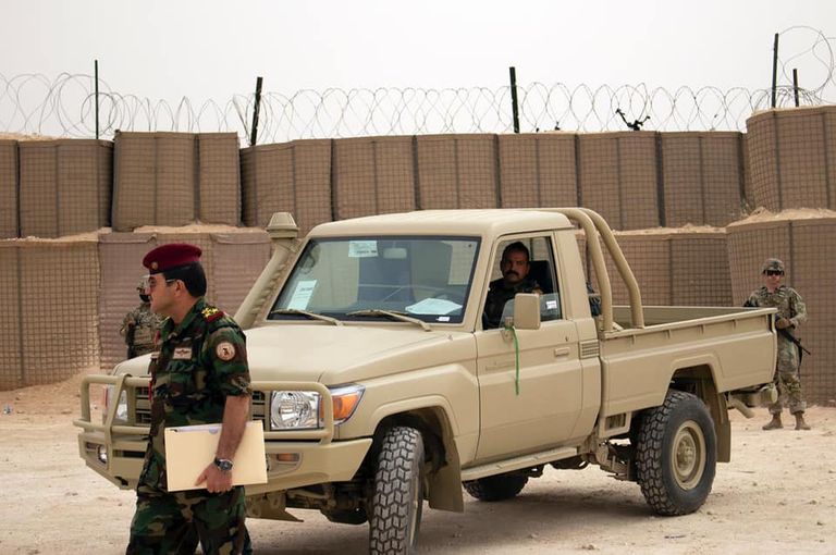 العراق يتسلم معدات عسكرية من التحالف الدولي