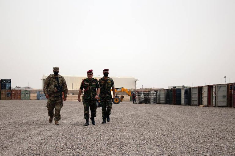 العراق يتسلم معدات عسكرية من التحالف الدولي