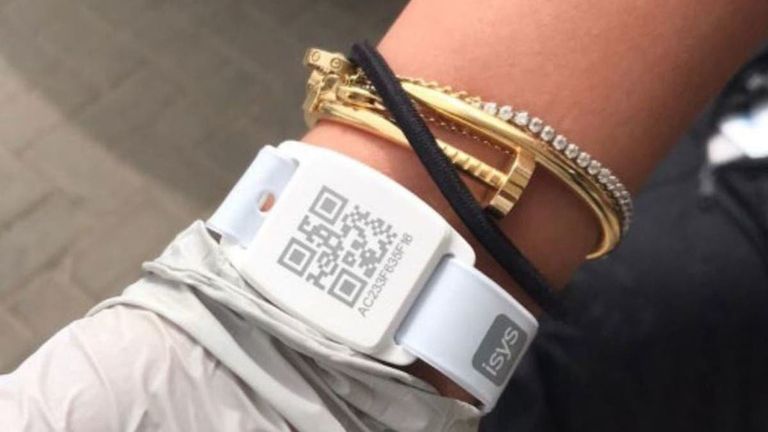 شوارع إسبانيا خالية إلا من الشرطة