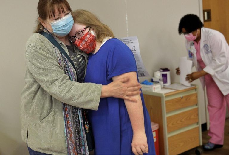 ارتداء جوارب ذات ألوان زاهية شعار اليوم العالمي لمتلازمة داون