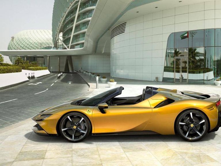 فيراري SF90 Spider