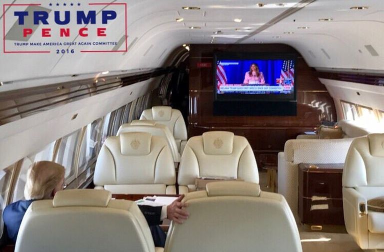 طائرة ترامب التي كان يطلق عليها "ترامب فورس وان"