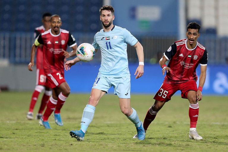 من مواجهة بين الجزيرة وبني ياس في الدوري الإماراتي