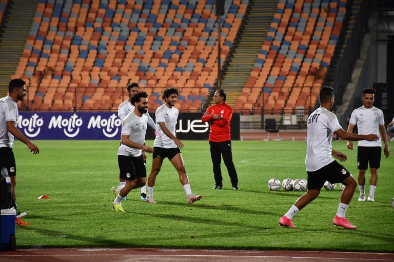 صلاح يشارك في تدريبات منتخب مصر تدريبات منتخب مصر