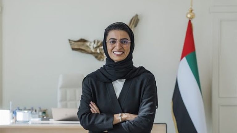 نورة بنت محمد الكعبي وزيرة الثقافة والشباب في الإمارات