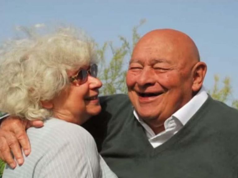 الفنان أحمد رمزي