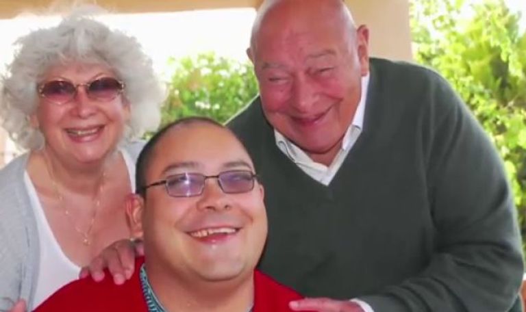 الفنان أحمد رمزي