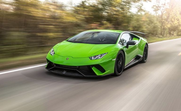 لامبورجيني Lamborghini Huracán  بوجاتي Bugatti Chiron