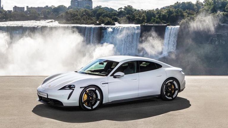 بورش Porsche Taycan Turbo S بوجاتي Bugatti Chiron