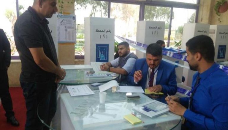 عراقيون في مصر يدلون بأصواتهم بانتخابات 2018 (أرشيفية)