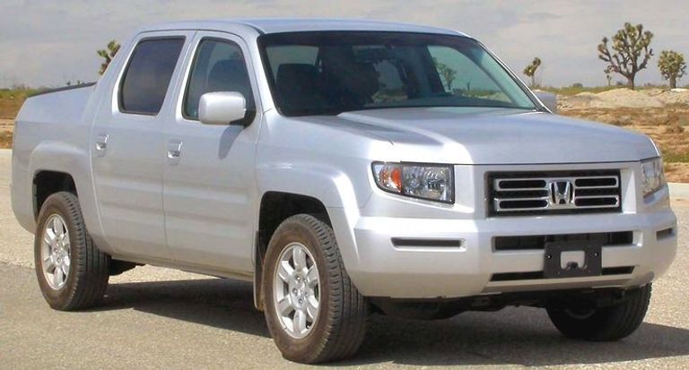 شاحنة Ridgeline 2006  نيسان