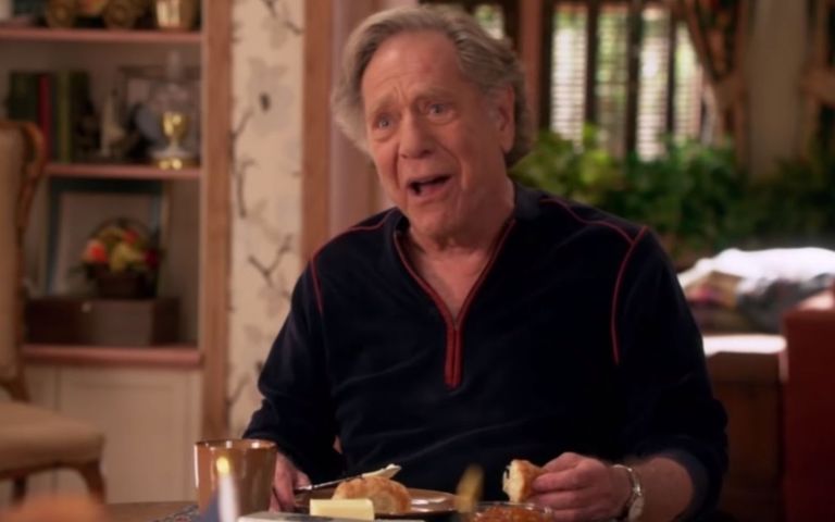 الممثل الأمريكي جورج سيجال الممثل الأمريكي جورج سيجال