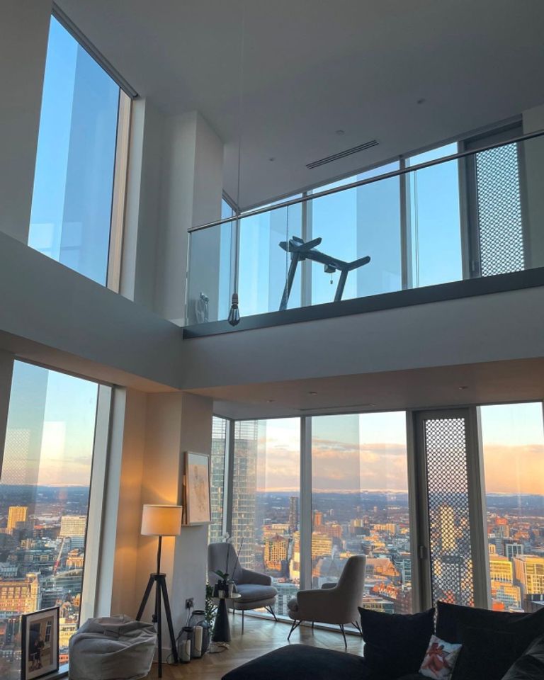 رياض محرز وصديقته تايلور ورد