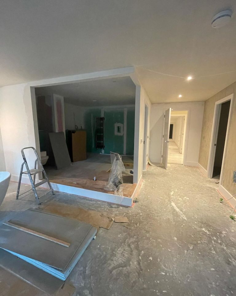 رياض محرز وصديقته تايلور ورد