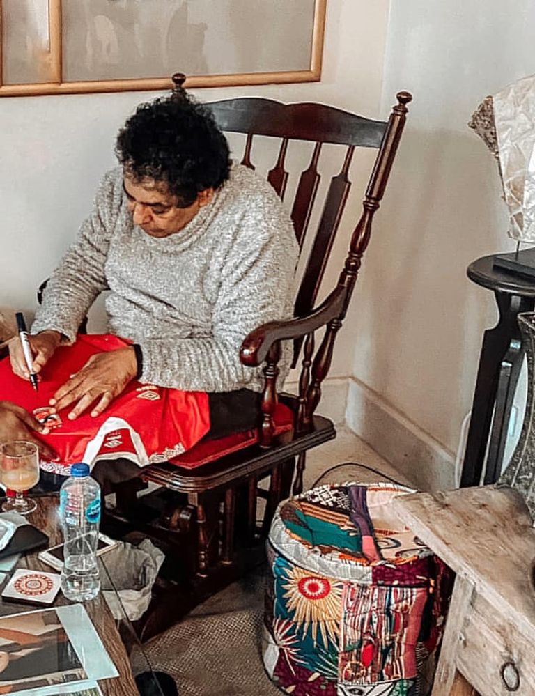 المطرب المصري محمد منير