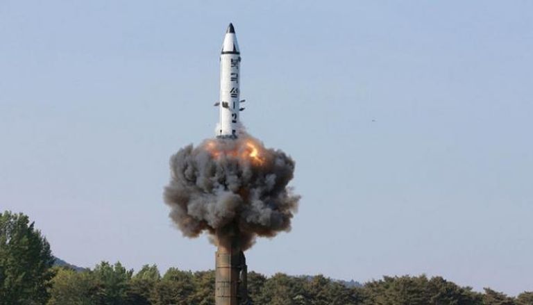 كوريا الشمالية خلال تجربة صاروخية سابقة