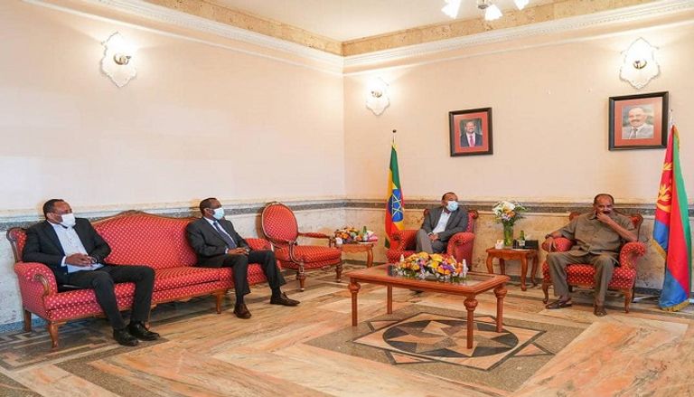 الرئيس الإريتري خلال لقاء رئيس الوزراء الإثيوبي