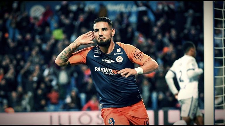 إسلام سليماني لاعب منتخب الجزائر