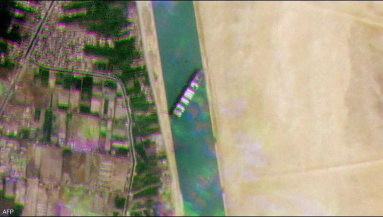 ماذا يحدث الآن بقناة السويس؟