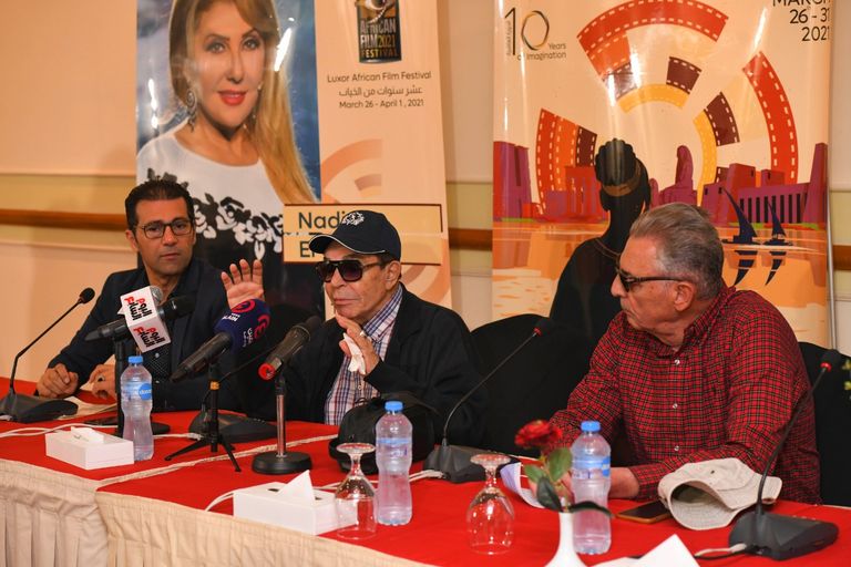 الفنان المصري سمير صبري خلال ندوة تكريمه بالمهرجان