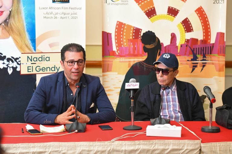 الفنان المصري سمير صبري خلال ندوة تكريمه بالمهرجان