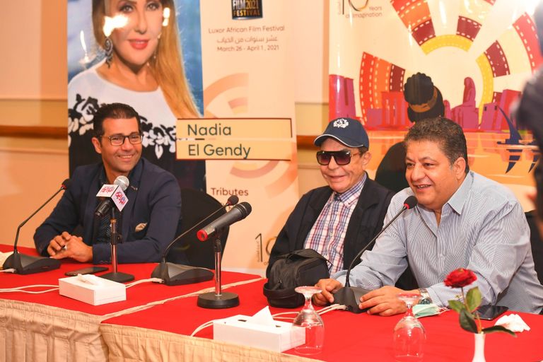 الفنان المصري سمير صبري خلال ندوة تكريمه بالمهرجان