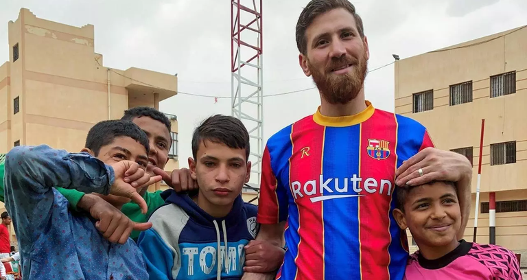 ليونيل ميسي قائد برشلونة