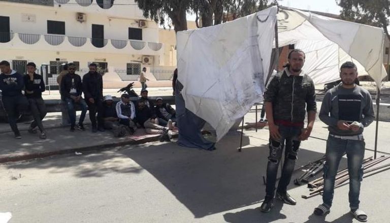 جانب من احتجاجات التونسيين في الكامور