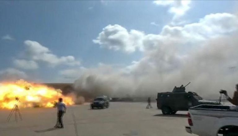 جانب من الهجوم الدموي في مطار عدن - أ.ف.ب