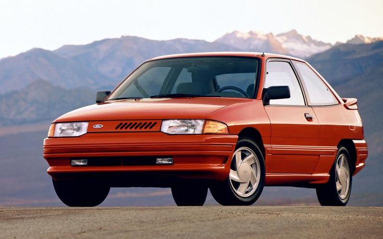 فورد "إسيكورت" فورد فيوشن