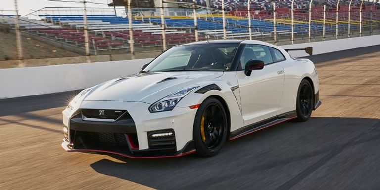 طراز GT-R Nismo طراز بورش Porsche 718 Cayman GT4