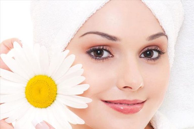 بشرة مشرقة ومتوهجة في شهر رمضان البشرة تحتاج لمزيد من العناية والاهتمام لمواجهة آثار الصيام