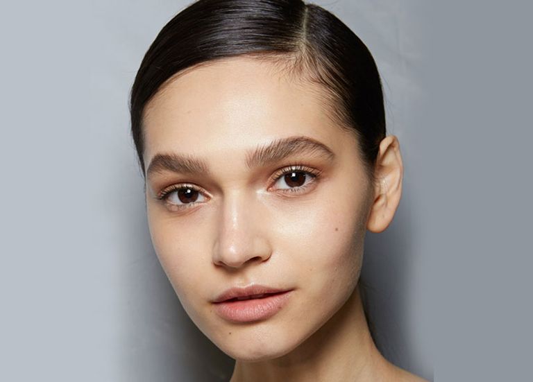 العناية بالبشرة في رمضان البشرة تحتاج لمزيد من العناية والاهتمام لمواجهة آثار الصيام