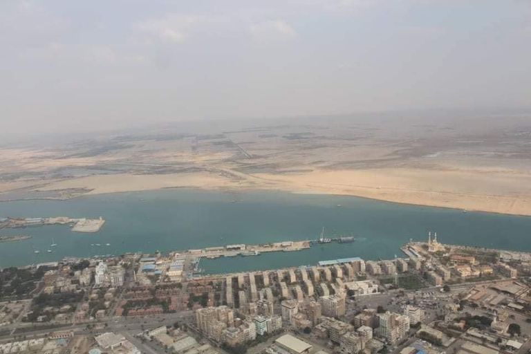 قناة السويس في طريقها لموسوعة جينيس بهذه الصورة