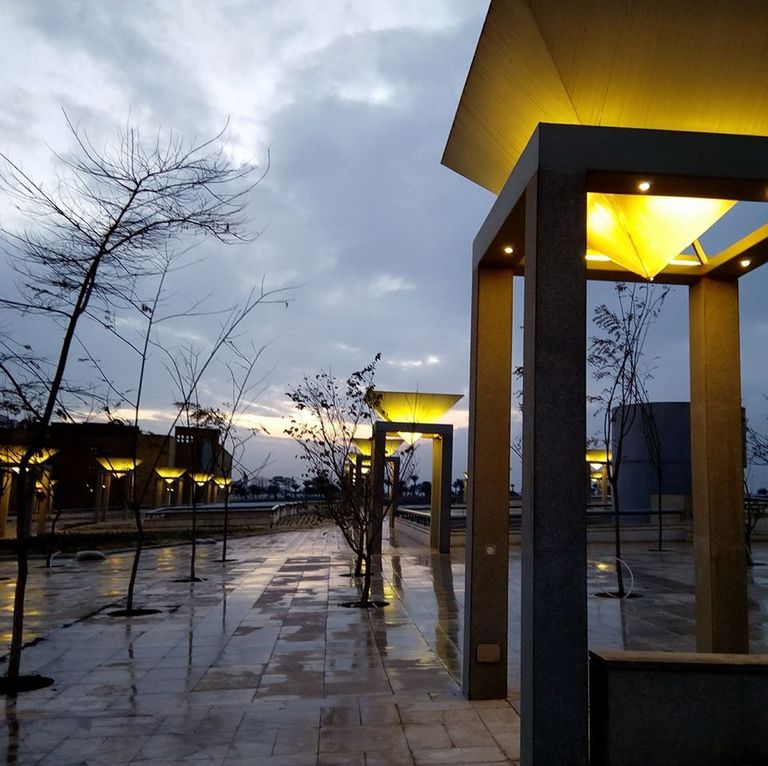 المتحف القومي للحضارة المصرية واجهة المتحف المصري بالتحرير