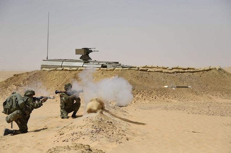 مناورة عسكرية للجيش الجزائري على الحدود مع دولة مالي