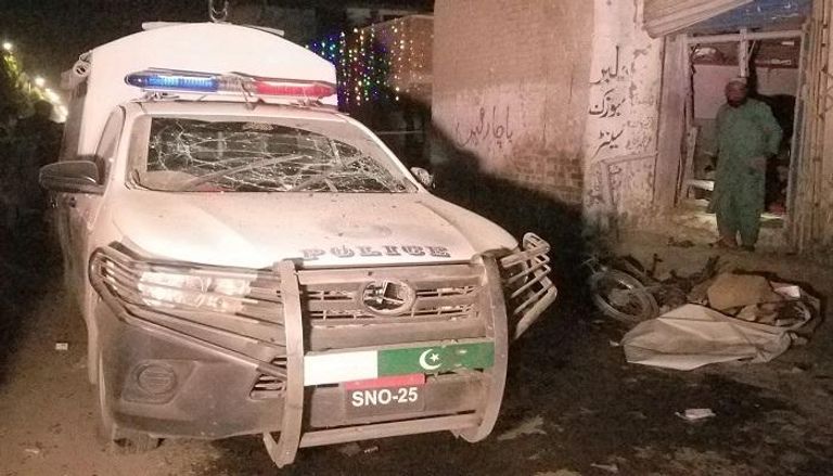 سيارة شرطة تتعرض لهجوم في أفغانستان
