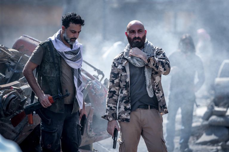 لقطة من مسلسل المنصة لقطة من مسلسل المنصة