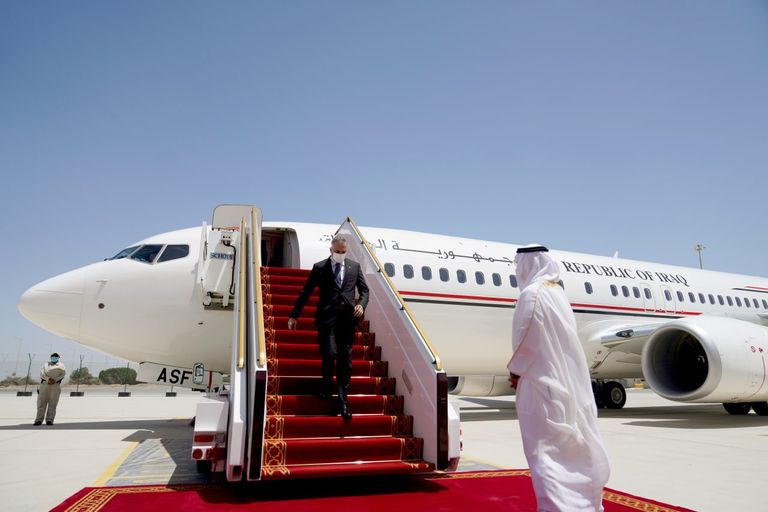 الشيخ محمد بن زايد آل نهيان يستقبل الكاظمي