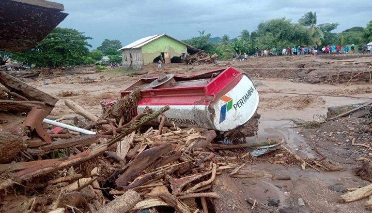 فيضانات تجتاح إندونيسيا