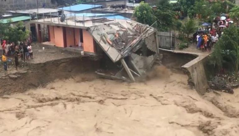 فيضانات في إندونيسيا تقتل العشرات