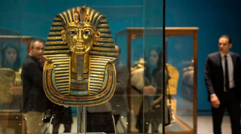 المتحف المصري خلال موكب المومياوات الملكية في مصر