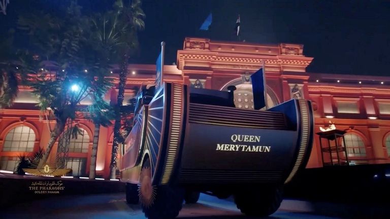 المتحف المصري خلال موكب المومياوات الملكية في مصر