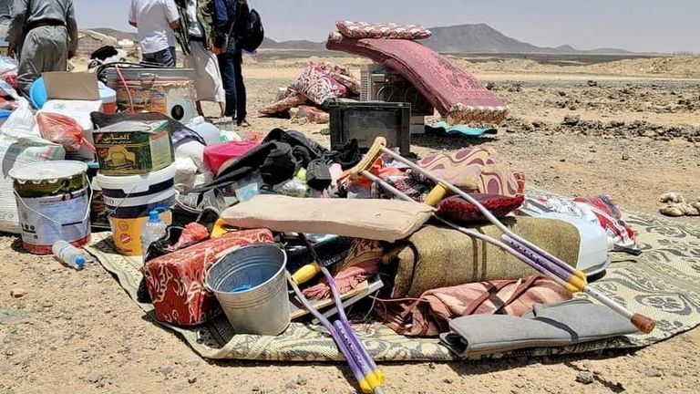 جانب من النزوح المتجدد للعائلات في مخميات مأرب جانب من النزوح المتجدد للعائلات في مخيمات مأرب