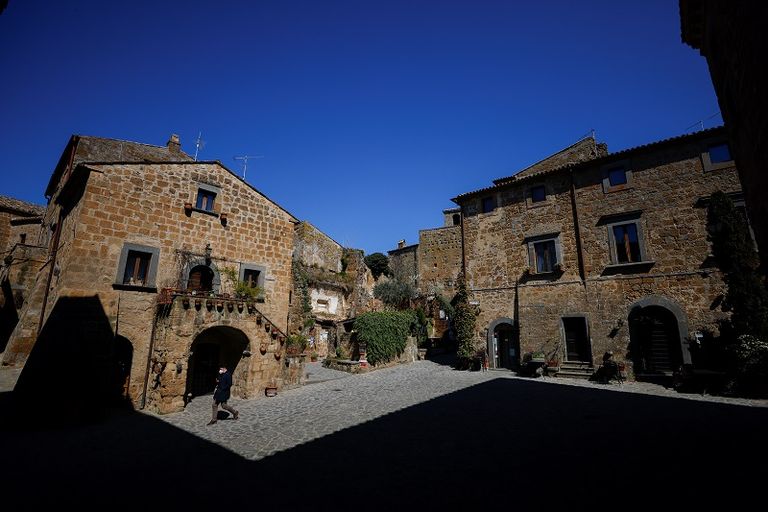 بلدة تشيفيتا الإيطالية