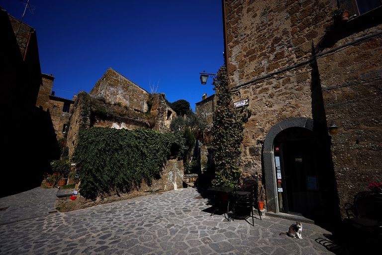 بلدة تشيفيتا الإيطالية