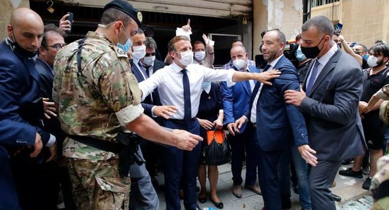 عون والحريري في أحد اللقاءات التشاورية حول الحكومة