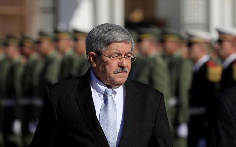 أحمد أويحيى رئيس الوزراء الجزائري الأسبق - أرشيفية الرئيس الجزائري السابق عبد العزيز بوتفليقة - أرشيفية