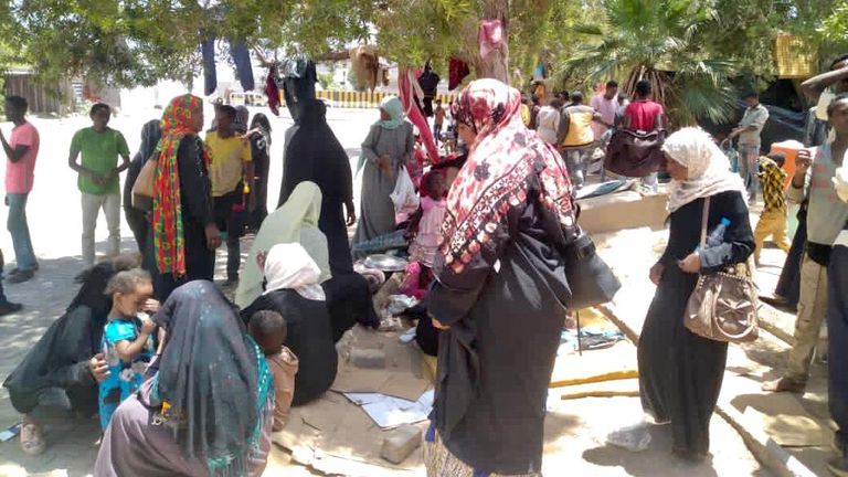 جانب من اعتصام المهاجرين الأفارقة في عدن